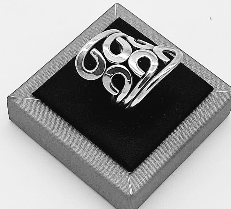 Anillo Plata Ley 925., vista frontal
