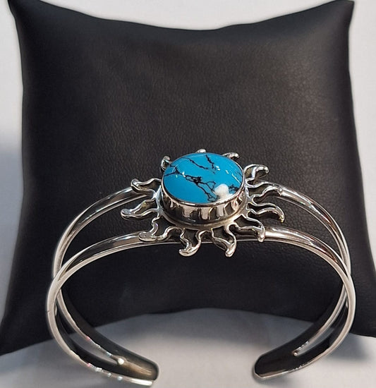 Brazalete con Turquesa en Plata Ley 925, vista frontal