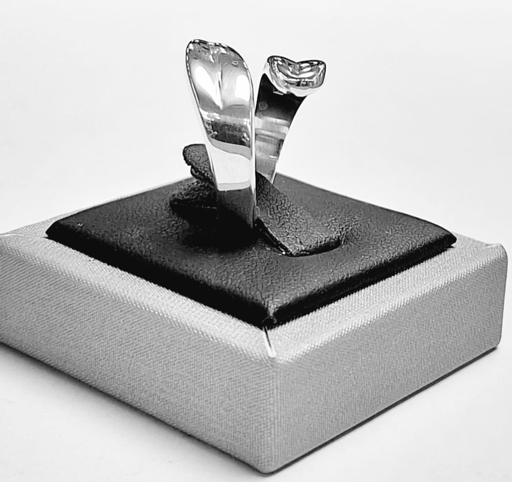 Anillo en Plata Ley 925, sello de autenticidad Plata Ley .925