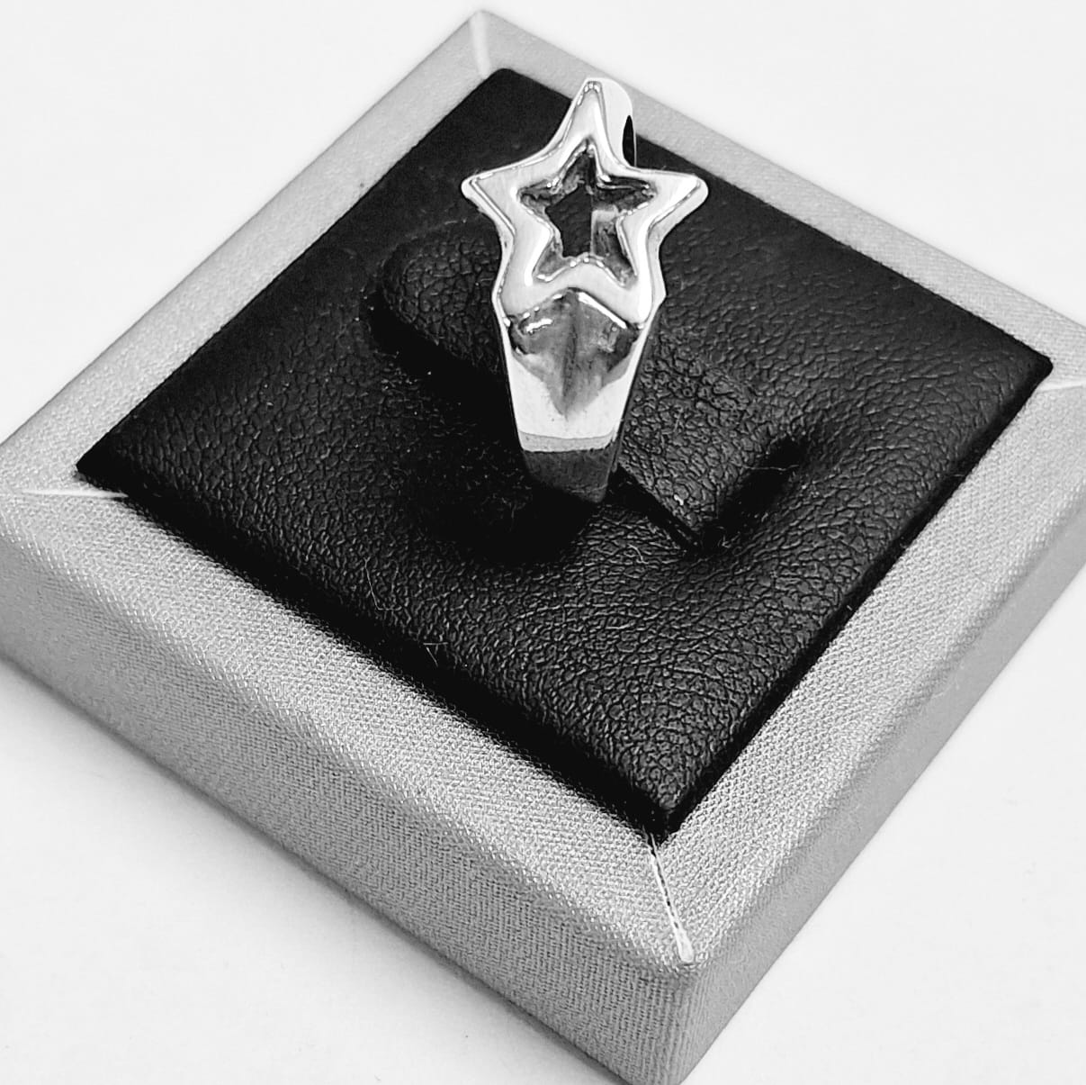 Anillo Estrella Plata Ley 925, sello de autenticidad Plata Ley .925