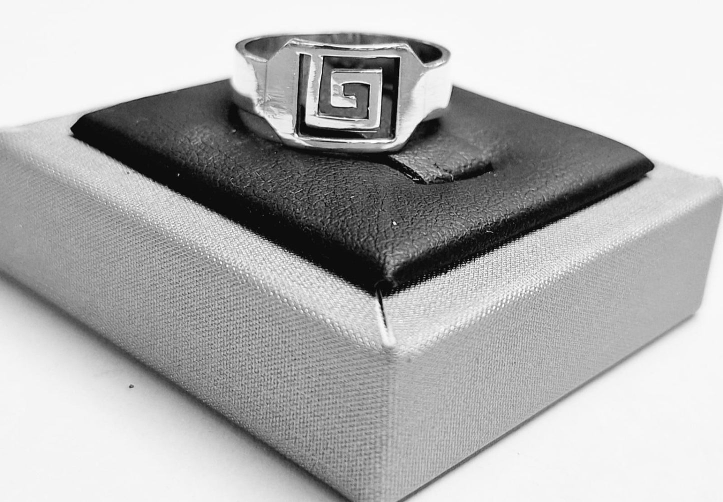 Anillo Grecas en Plata Ley 925, sello de autenticidad Plata Ley .925