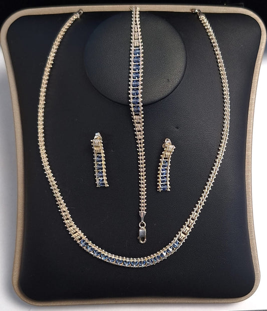 Set de Collar con Incrustaciones de Topacio Azul en Plata Ley 925, vista frontal