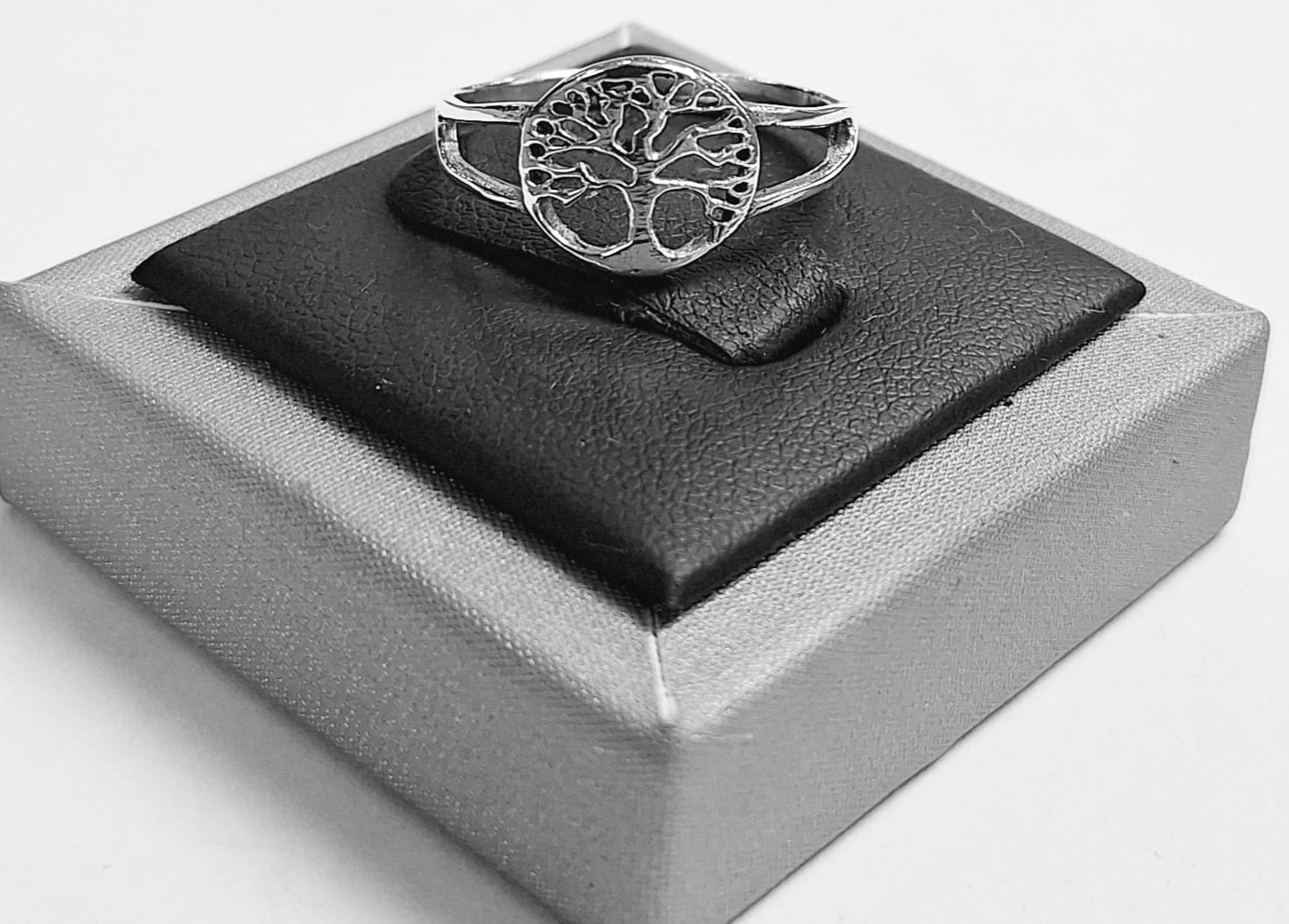Anillo Arbol de la Vida en Plata Ley 925, sello de autenticidad Plata Ley .925