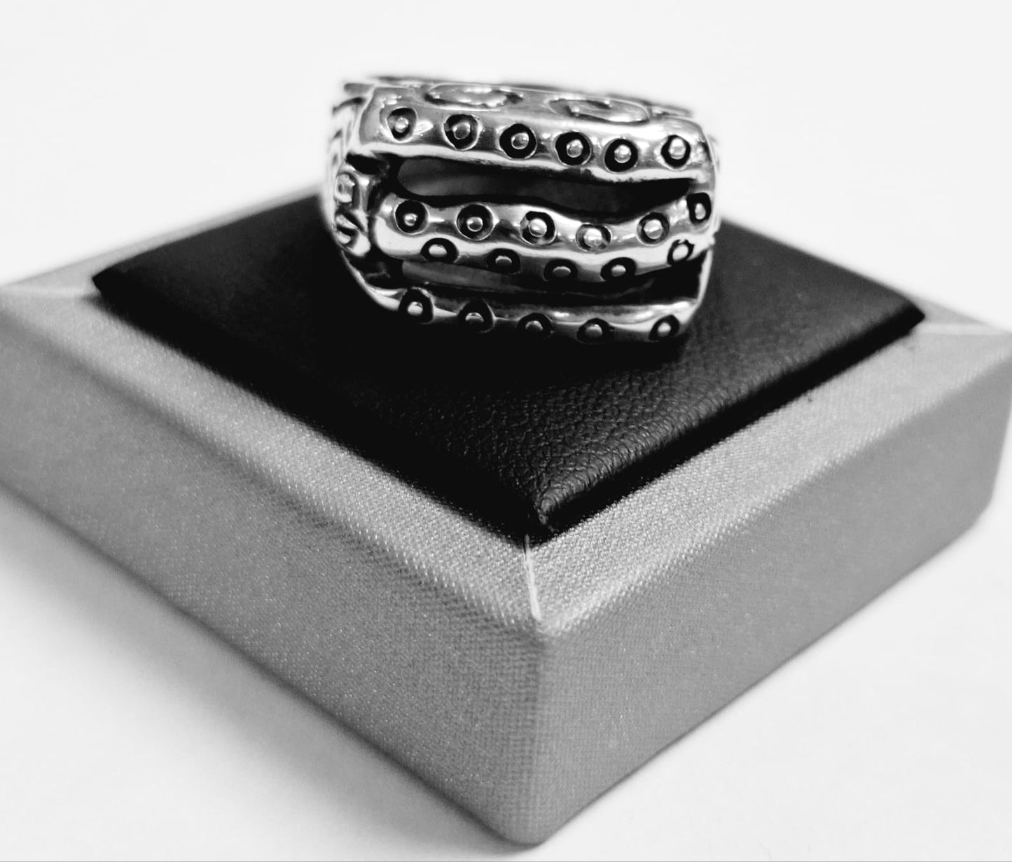 Anillo Espiral en Plata Ley 950, sello de autenticidad Plata Ley .925
