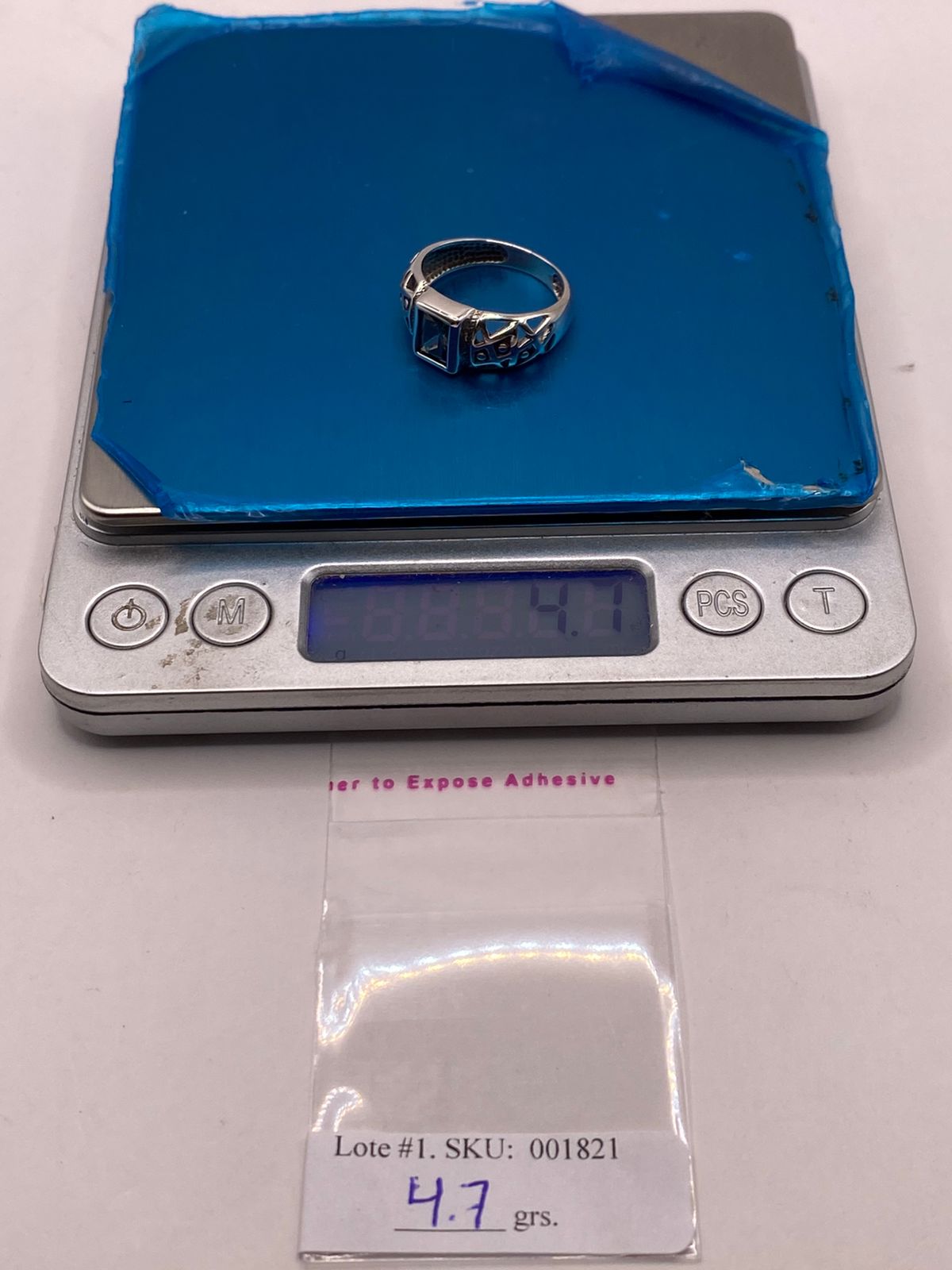 Anillo Artesanal con Zirconia Tornasol en Plata Ley .925, peso en gramos (báscula)