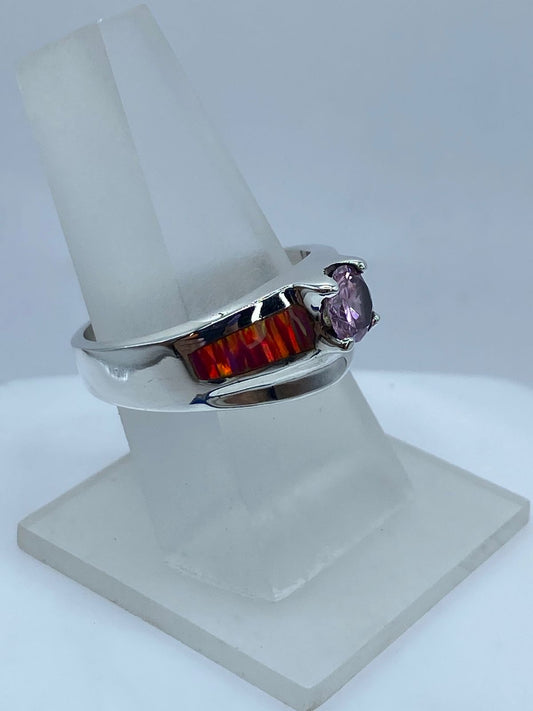 Anillo Elegante de Plata .950 con Ópalo de Fuego y Zirconia Rosa, vista frontal