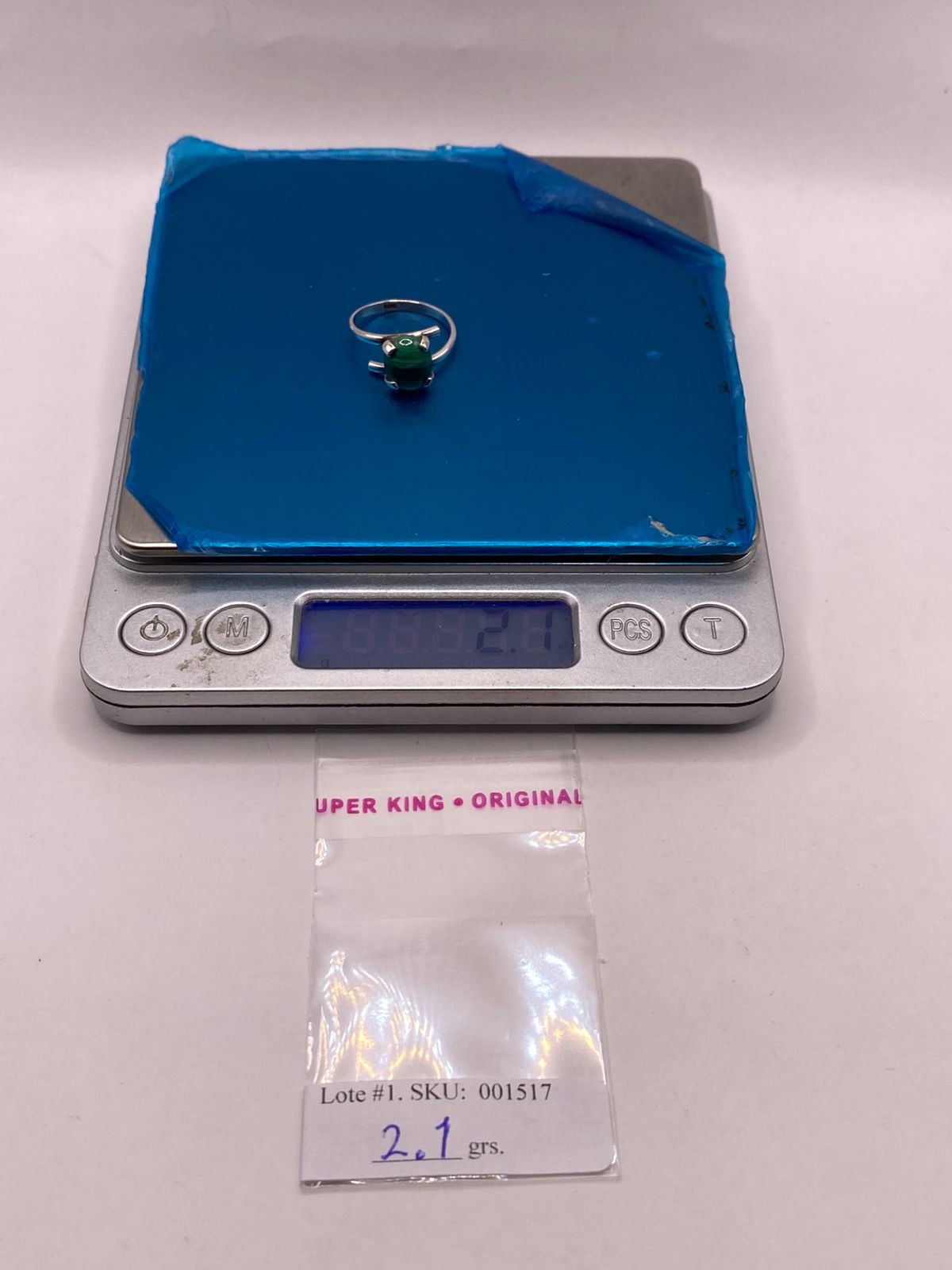 Anillo de Plata Ley 925 con Malaquita Natural, peso en gramos (báscula)