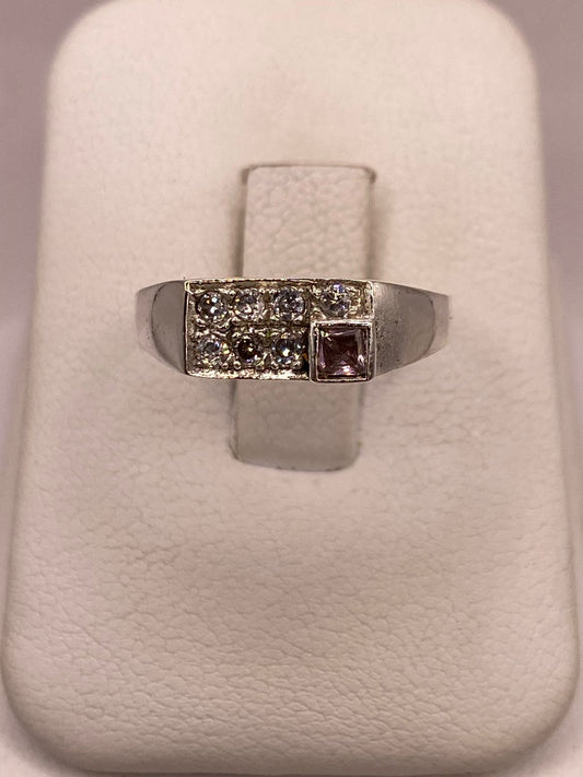 Anillo de Plata Ley 925 con Zirconias Diseño Geométrico Elegante, vista frontal