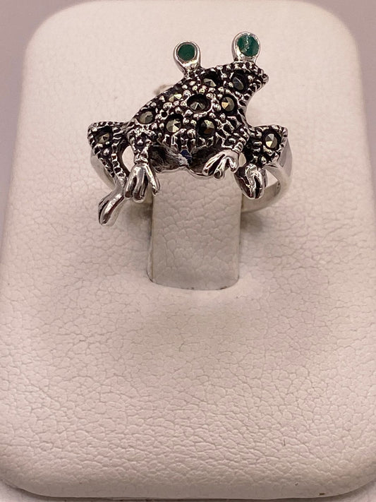 Anillo Sapo Vintage con Marquesitas en Plata Ley 925, vista frontal
