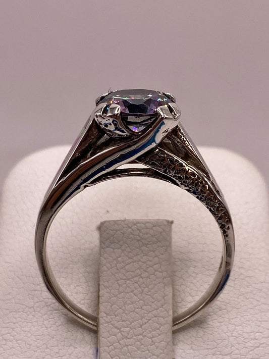 Anillo Solitario de Plata Ley 950 con Ópalo de Fuego y Zirconia Multicolor, vista frontal