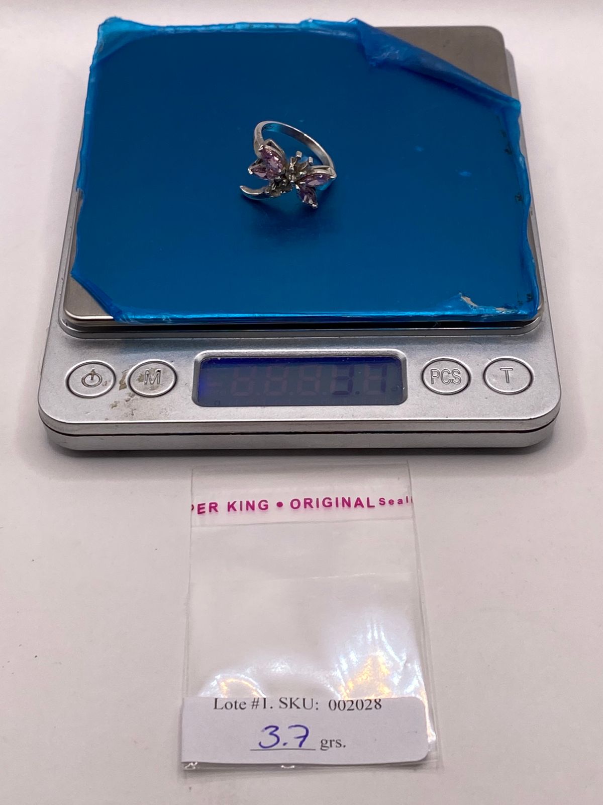 Anillo Tipo Libélula con Zirconia en Plata Ley 925, peso en gramos (báscula)