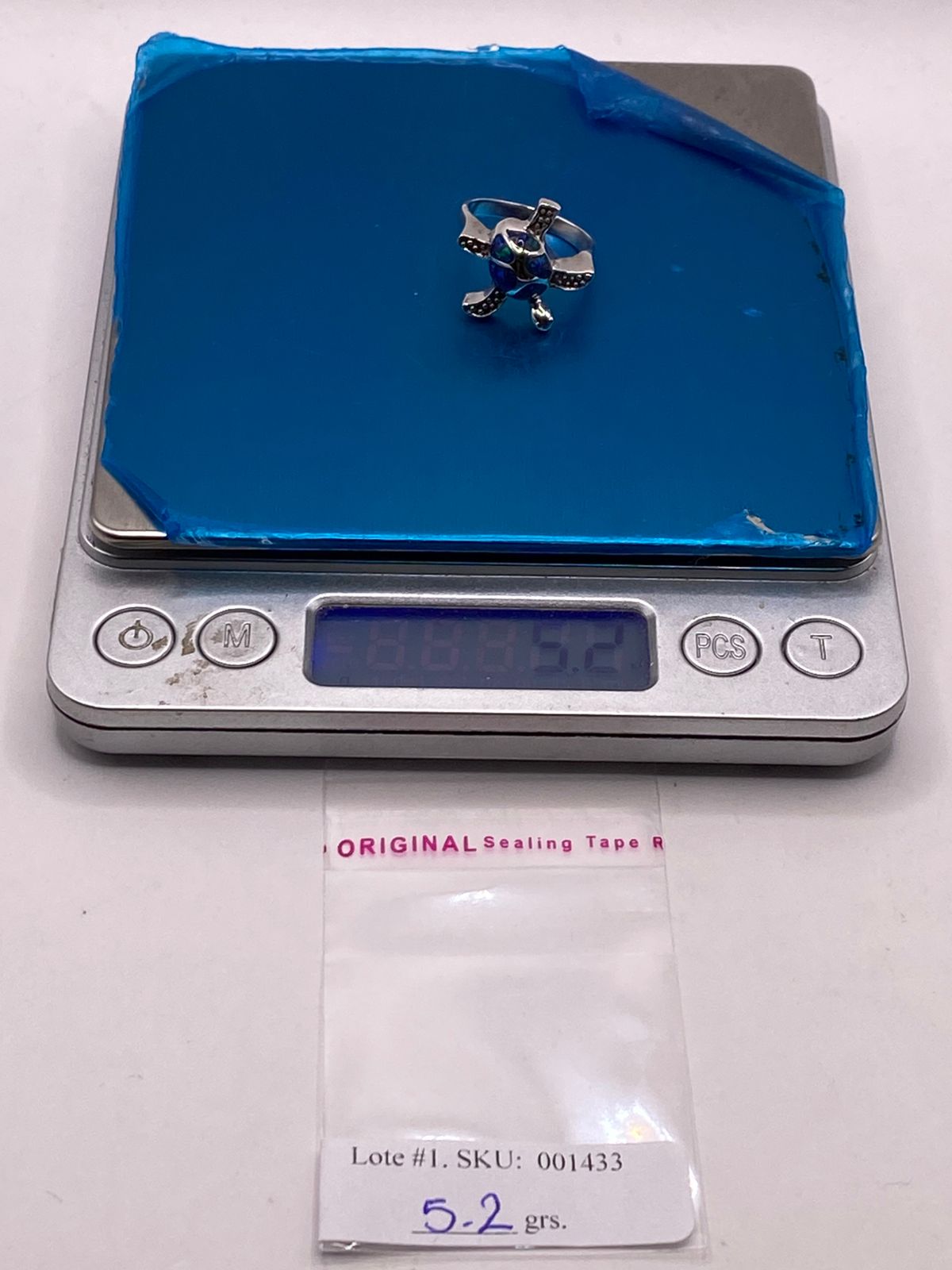 Anillo Tortuga Marina de Plata Ley 950 con Ópalo de Fuego, peso en gramos (báscula)