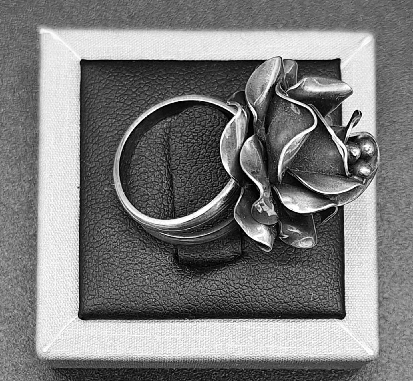 Anillo Plata Ley 925 , Rosa., sello de autenticidad Plata Ley .925