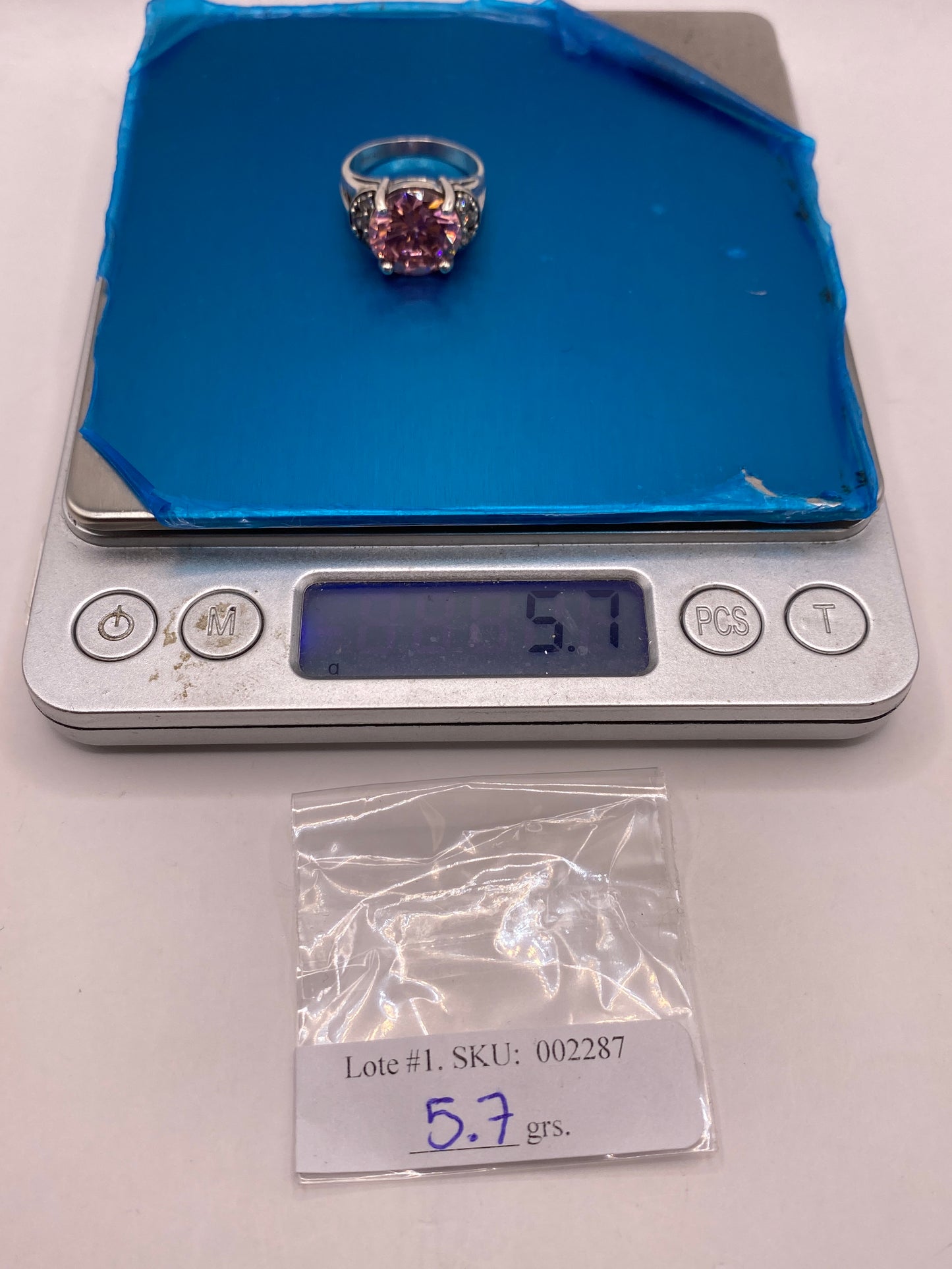 Anillo de Plata Ovalado con Circonias Púrpuras — Coctel Vintage — foto 6