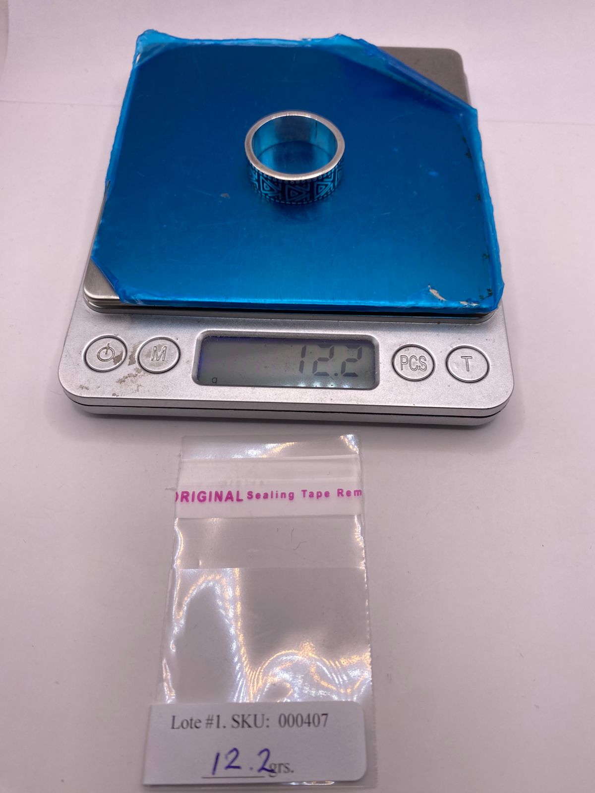 Anillo Geométrico en Plata .925 con Turquesa, peso en gramos (báscula)