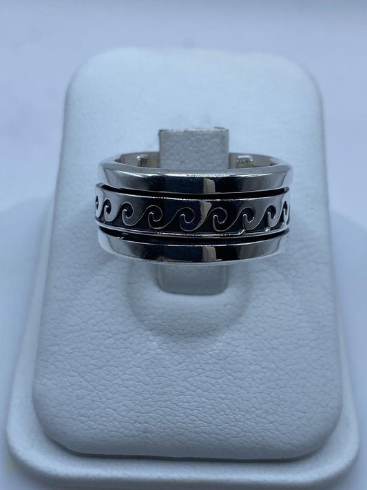 Anillo Giratorio de Plata 925 con Diseño de Olas Minimalistas, vista frontal