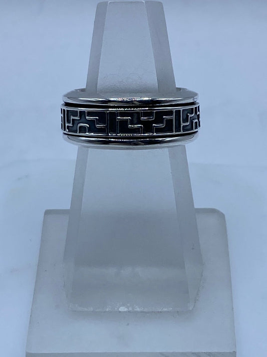 Anillo Greca Geométrica en Plata .925, vista frontal