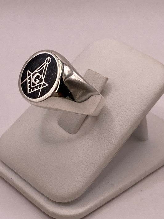 Anillo Masónico Compás y Escuadra en Plata .925, vista frontal
