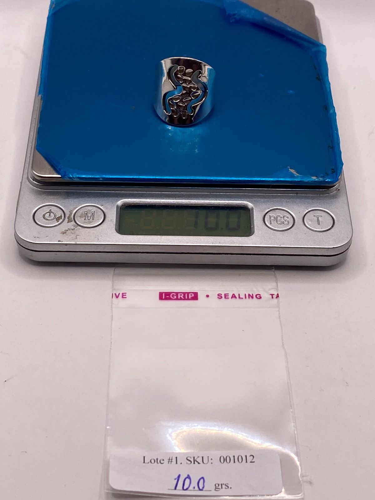 Anillo Ondas con Textura Martillada en Plata .925, peso en gramos (báscula)