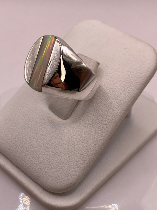 Anillo con Piedra Ópalo de Fuego en Plata Ley 950, vista frontal