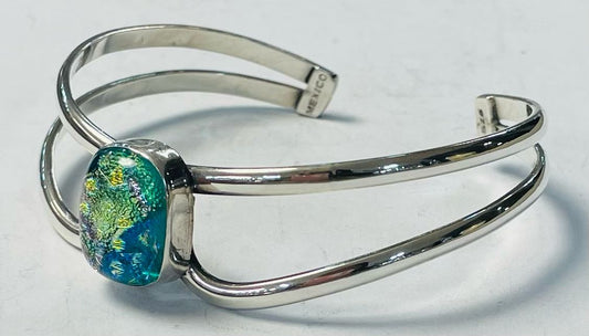 Brazalete con Dicroico en Plata Ley 925, vista frontal