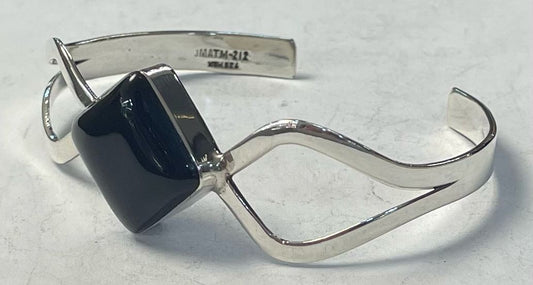 Brazalete con Obsidiana en Plata Ley 925, vista frontal