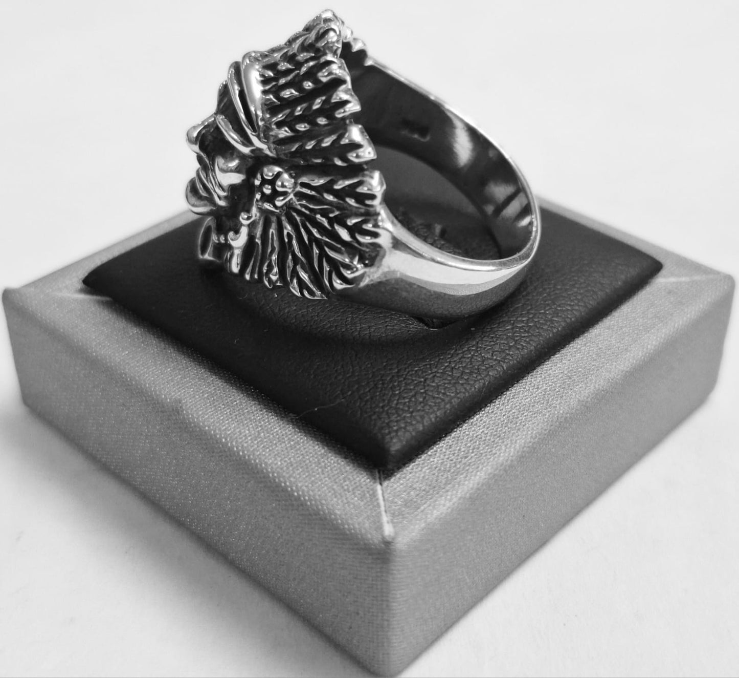 Anillo Indio en Plata Ley 925, sello de autenticidad Plata Ley .925