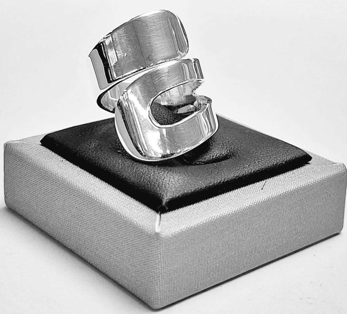 Anillo en Plata Ley 925, sello de autenticidad Plata Ley .925