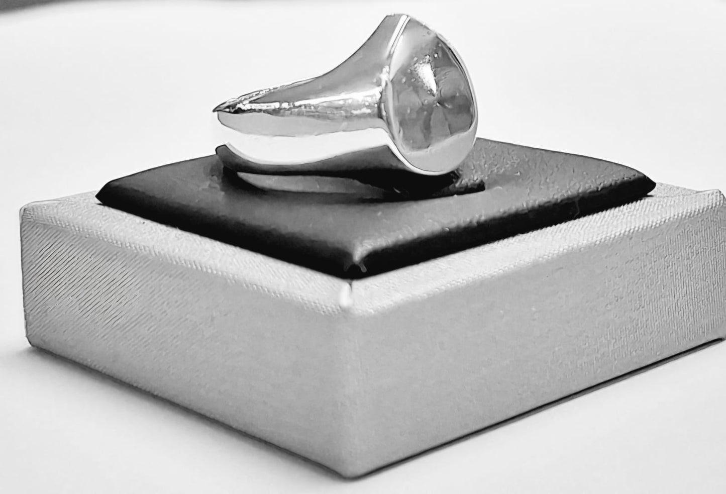 Anillo en Plata Ley 925, sello de autenticidad Plata Ley .925