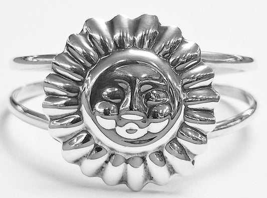 Sello de ley en el interior del brazalete en plata ley 925