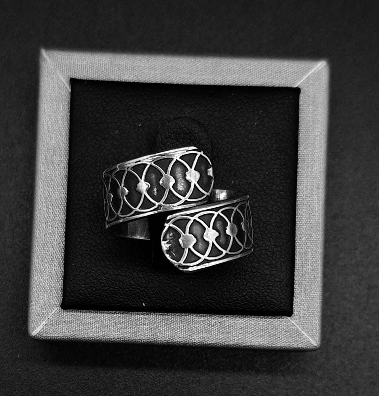 Sello de ley en el interior del anillo plata ley 925
