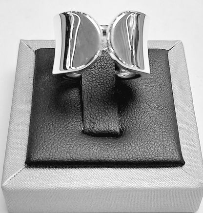 Sello de ley en el interior del anillo en plata ley 925