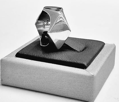 Anillo en Plata Ley 925, sello de autenticidad Plata Ley .925