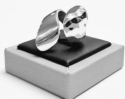Anillo Martillado en Plata 925, sello de autenticidad Plata Ley .925