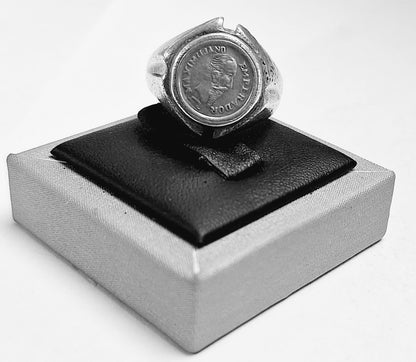 Anillo Mate Moneda Emperador Maximiliano en Plata 925, vista frontal