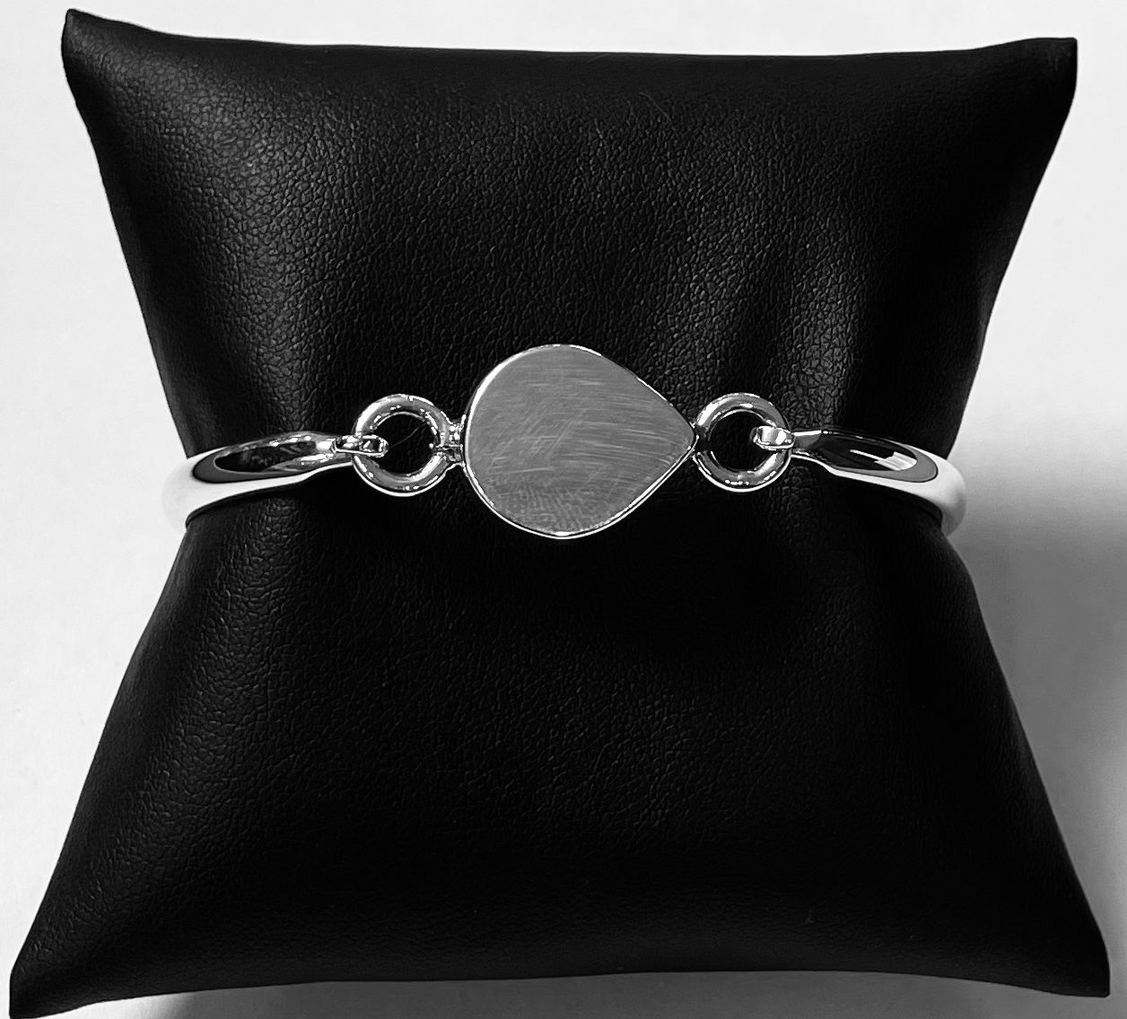 Brazalete Plata Ley 925, vista frontal