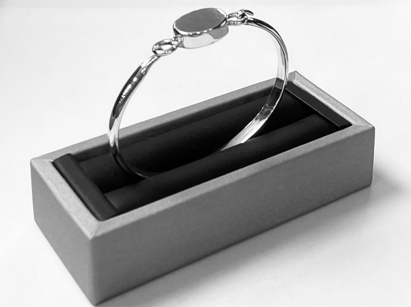 Brazalete en Plata Ley 925, vista frontal