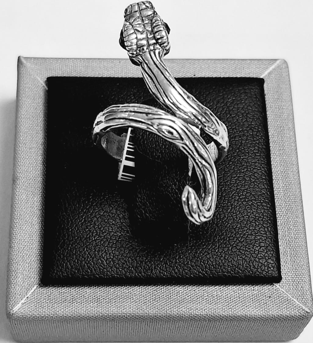 Anillo Serpiente en Plata Ley 925, sello de autenticidad Plata Ley .925