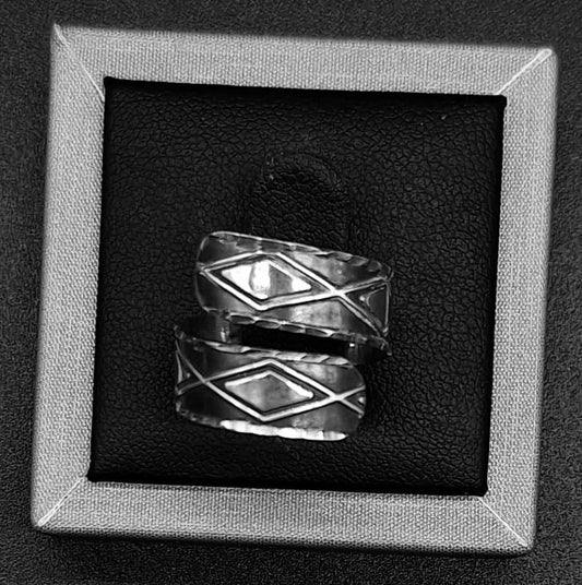 Sello de ley en el interior del anillo plata ley 925