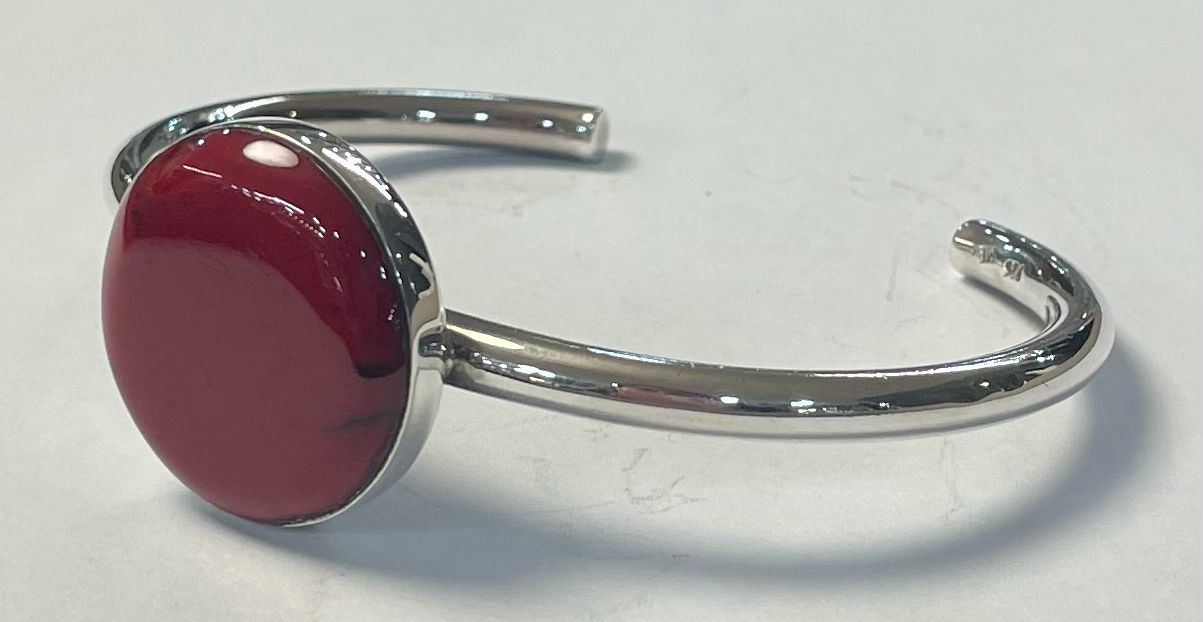 Brazalete con Coral en Plata Ley 925, vista frontal