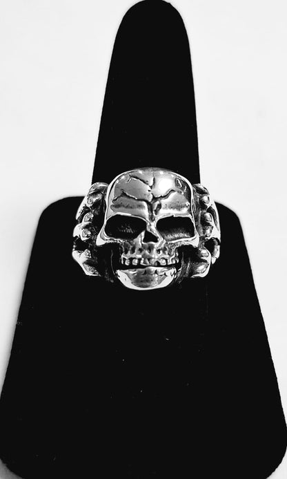 Sello de ley en el interior del anillo calavera en plata ley 925