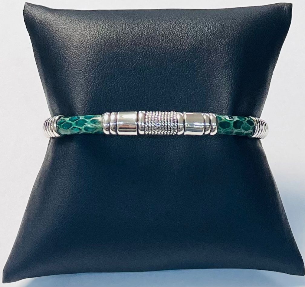 Brazalete en Plata Ley 925, sello de autenticidad Plata Ley .925
