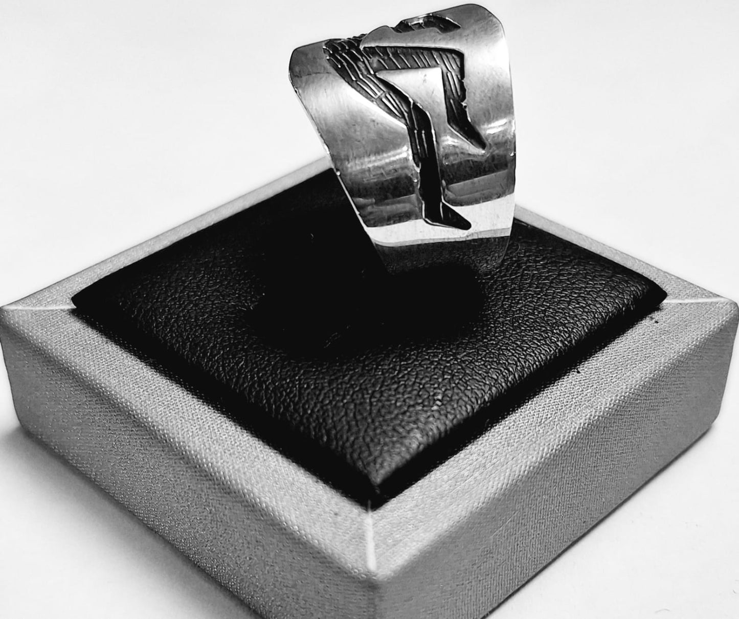 Anillo Kokopelli en Plata Ley 925, vista frontal