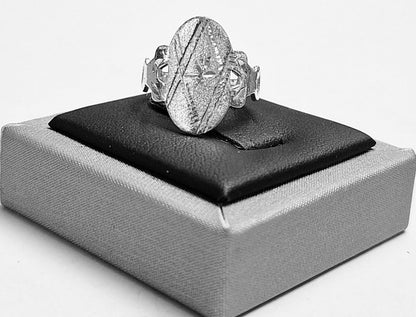Anillo Diamantada en Plata Ley 925, sello de autenticidad Plata Ley .925