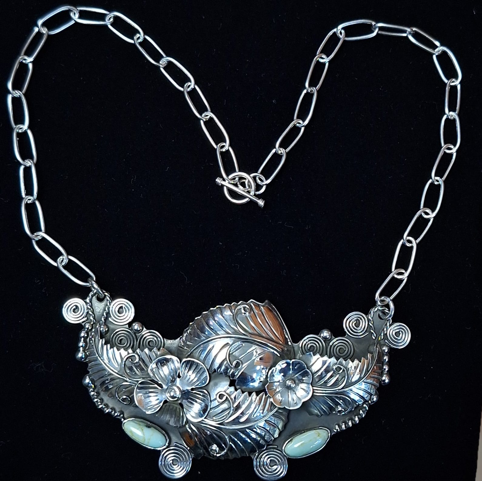 Sello de ley en el interior del collar trabajo navajo con incrustaciones de turquesa en plata ley 925
