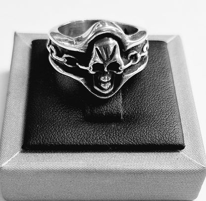 Anillo Craneo en Plata Ley 925, sello de autenticidad Plata Ley .925