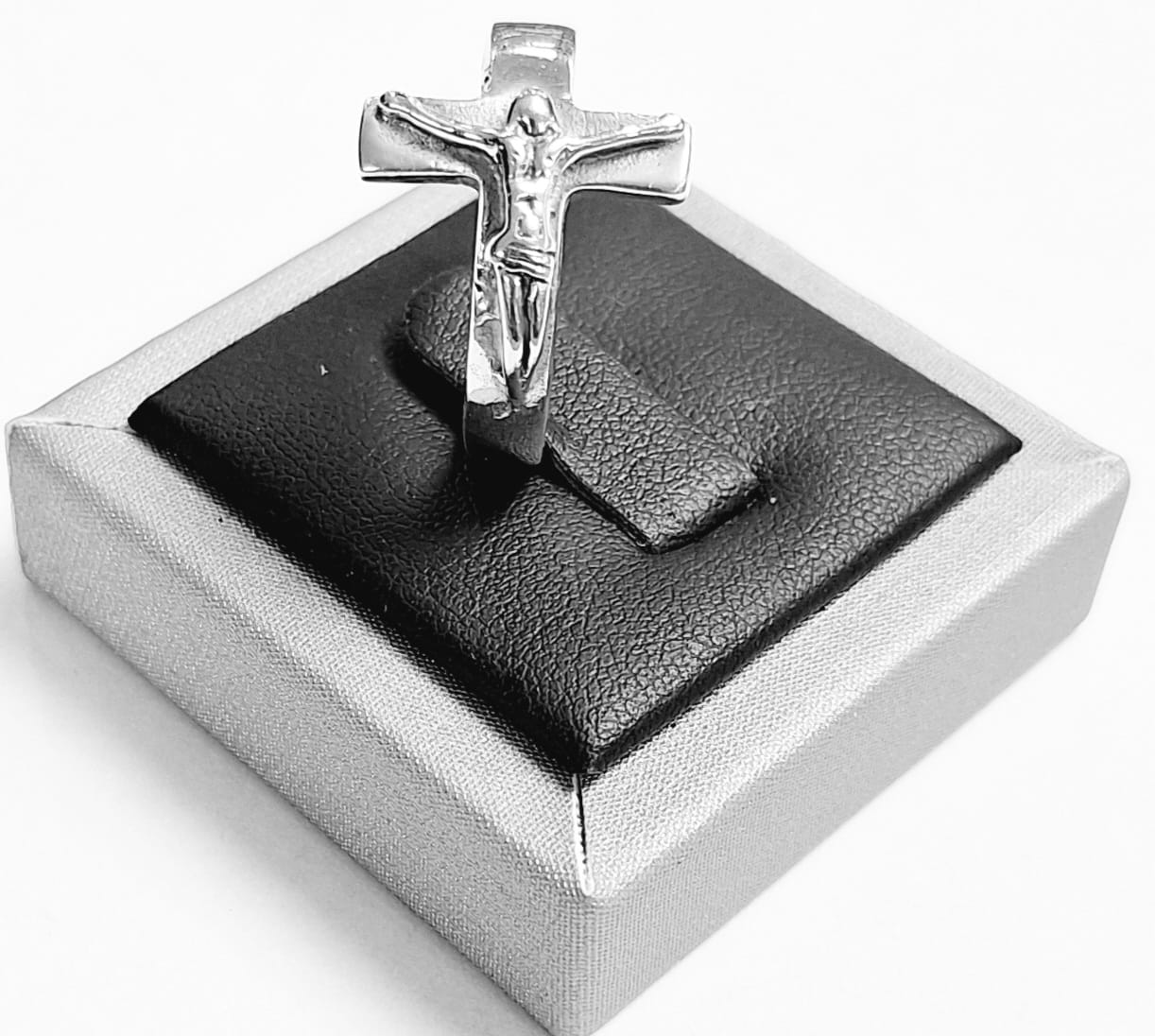 Anillo Cruz en Plata Ley 925, vista frontal