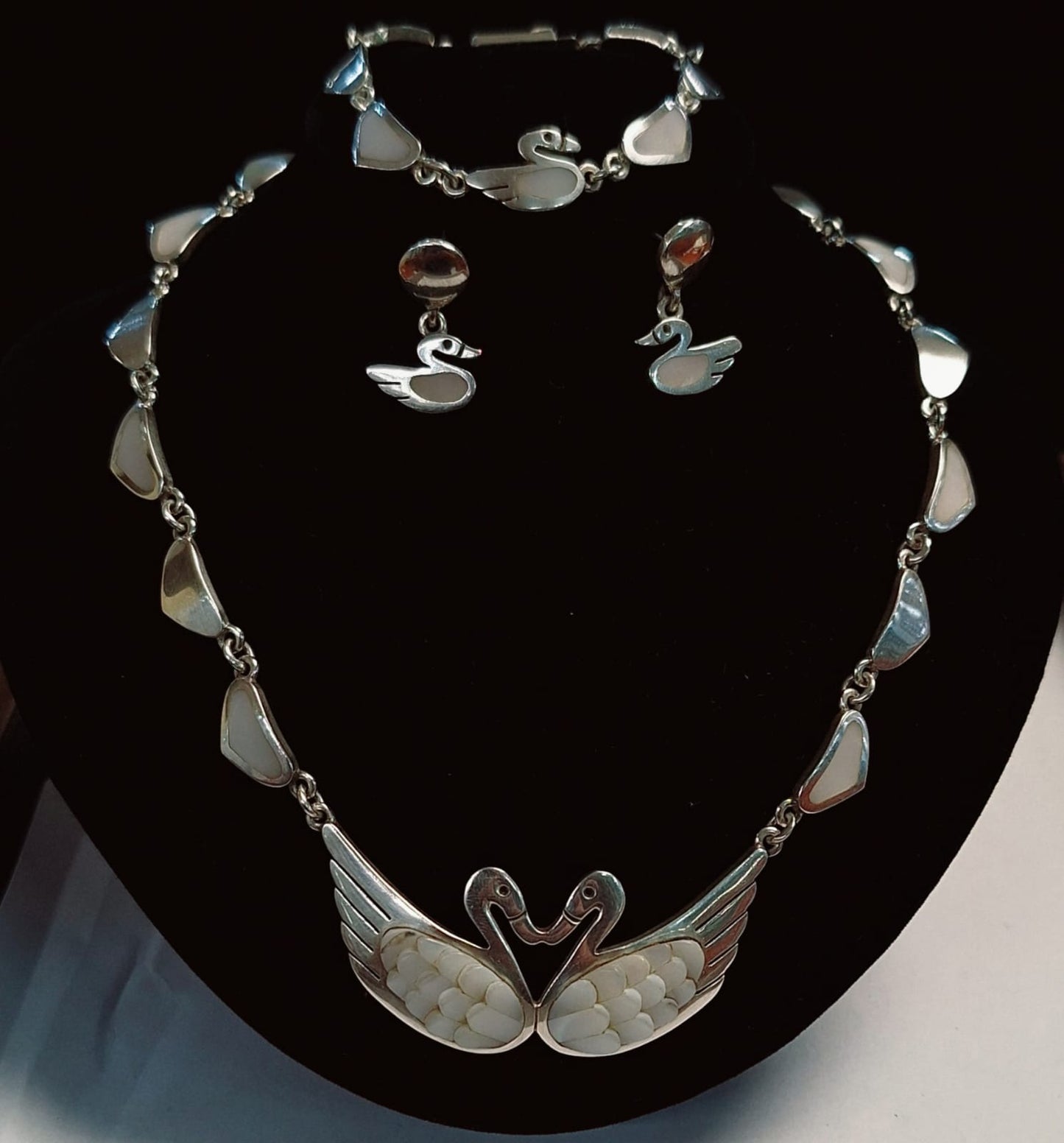 Set de Collar con Incrustaciones de Cabujón de Nácar en Plata Ley 925, vista frontal