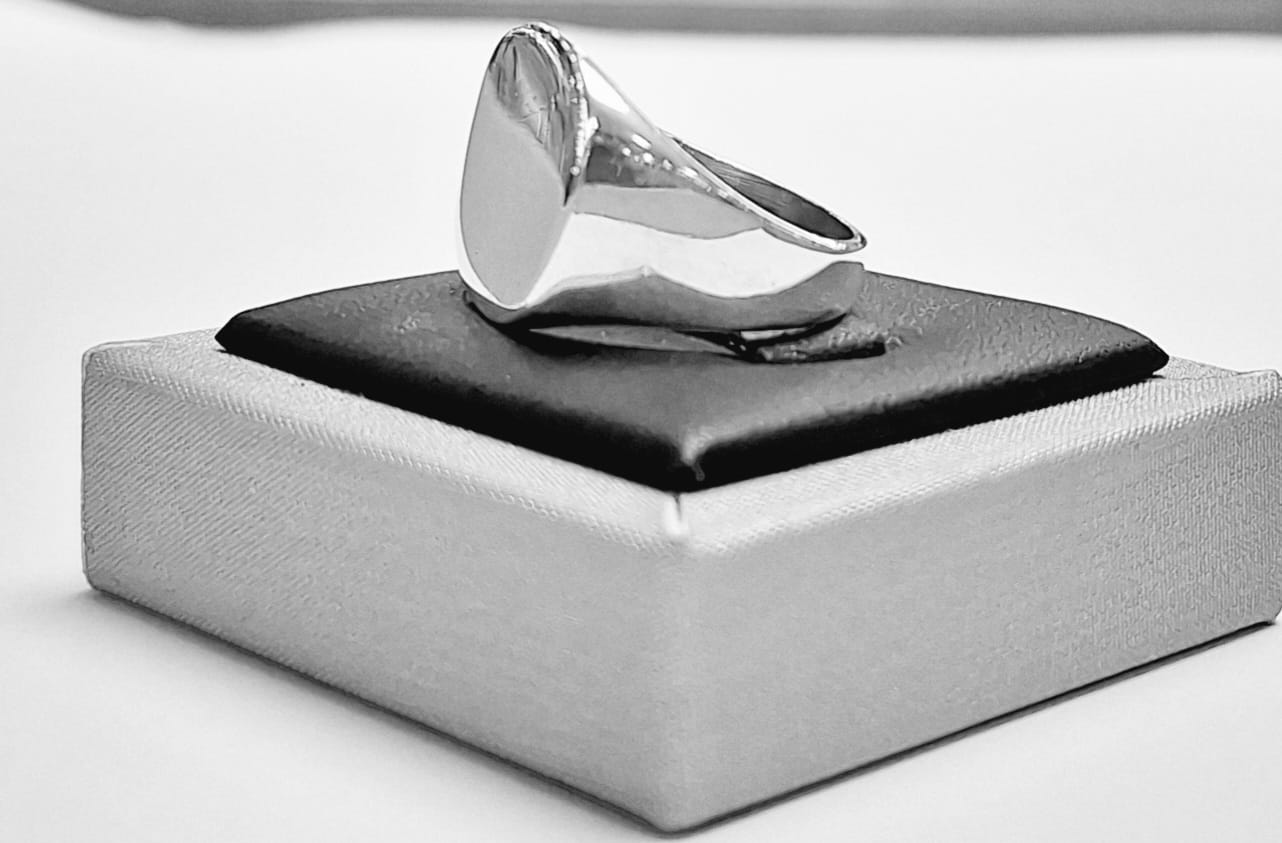 Anillo en Plata Ley 925, sello de autenticidad Plata Ley .925