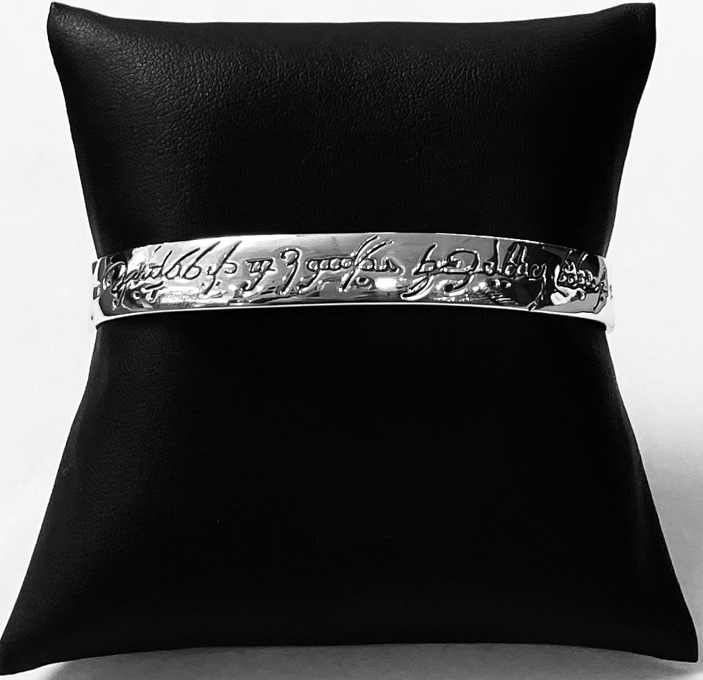 Brazalete en Plata Ley 925, sello de autenticidad Plata Ley .925